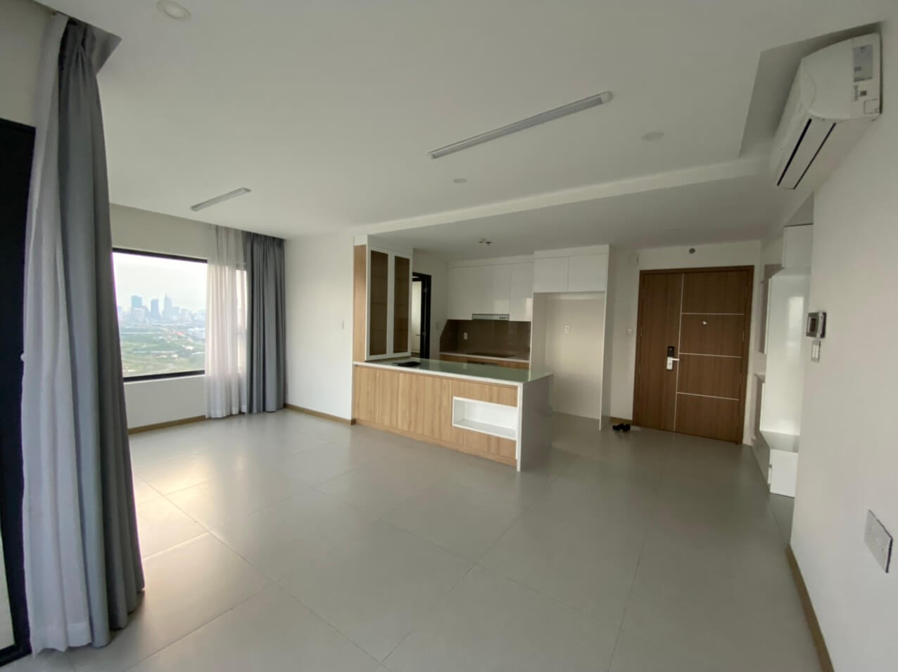 Bán căn hộ New City Tầng 23, 111 m2 nội thất cơ bản nhà mới 100%.