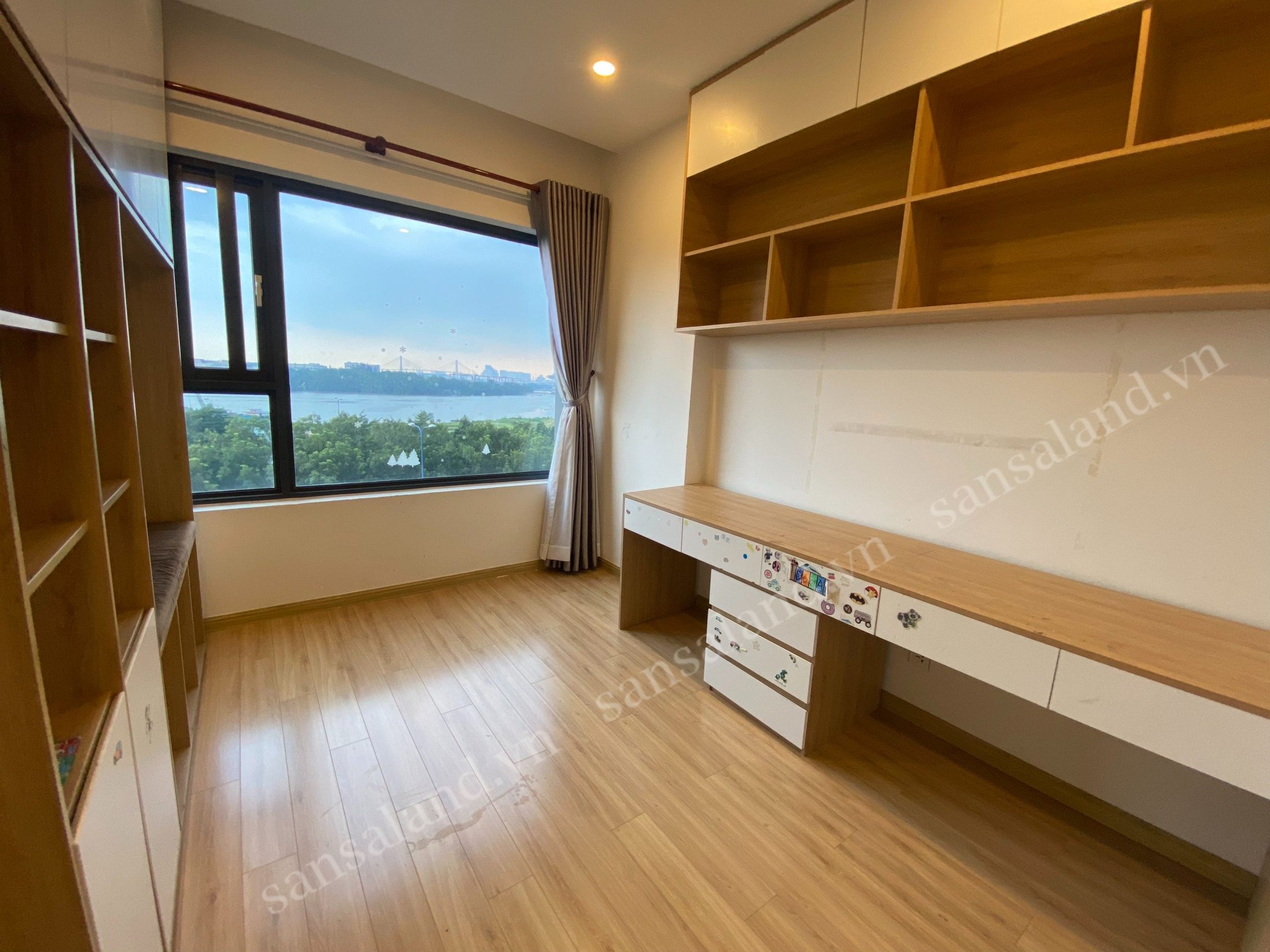 Cho thuê Căn hộ New City 3 Phòng ngủ, View sông nội thất cơ bản cho thuê giá 17.5 triệu